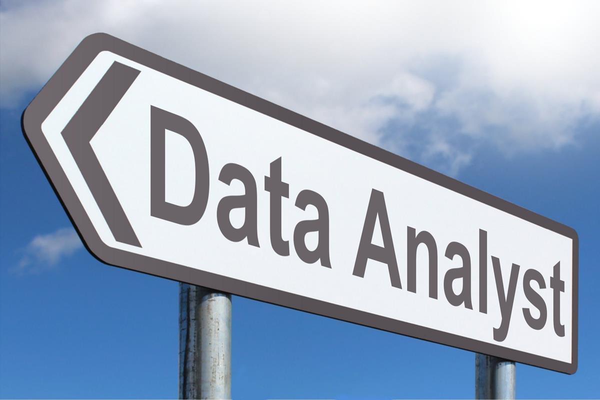 5-reasons-why-to-become-a-data-analyst